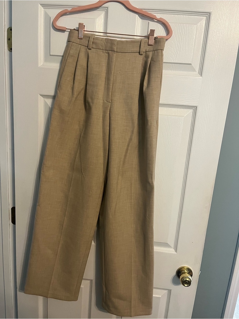 Aritiza Khaki Slacks